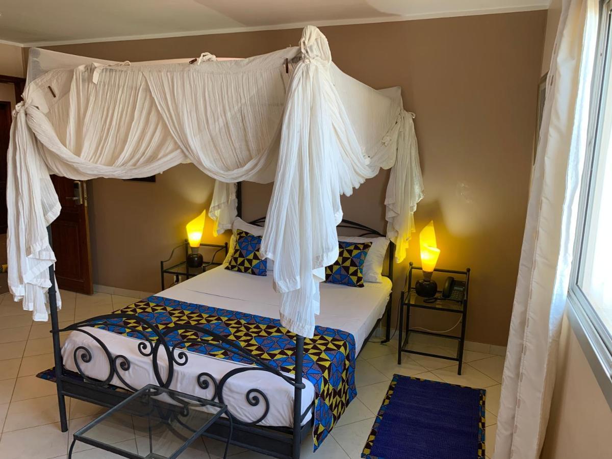 Le Lodge Des Almadies Dakar Exterior photo