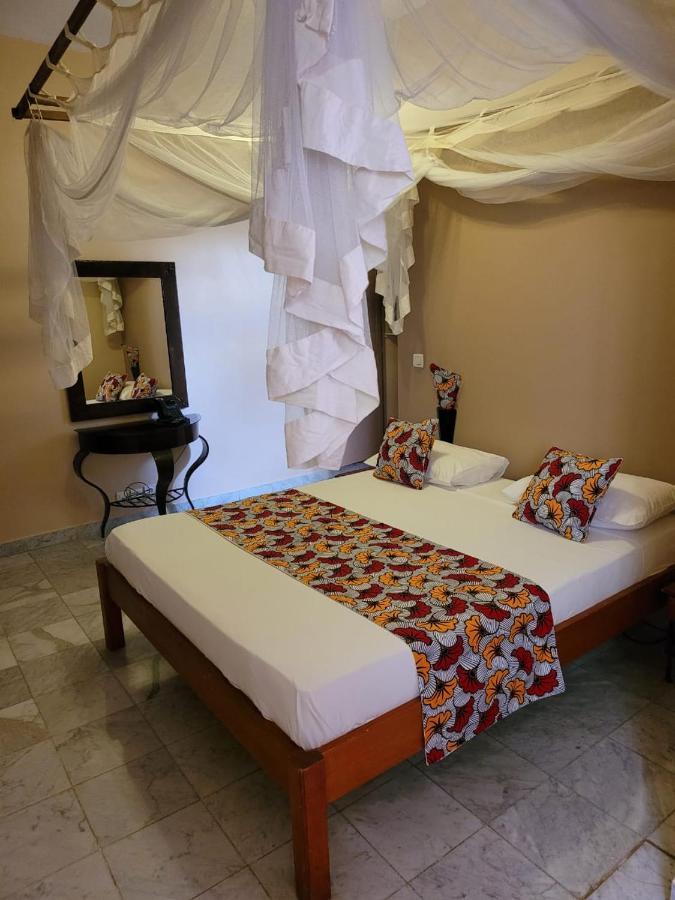 Le Lodge Des Almadies Dakar Exterior photo