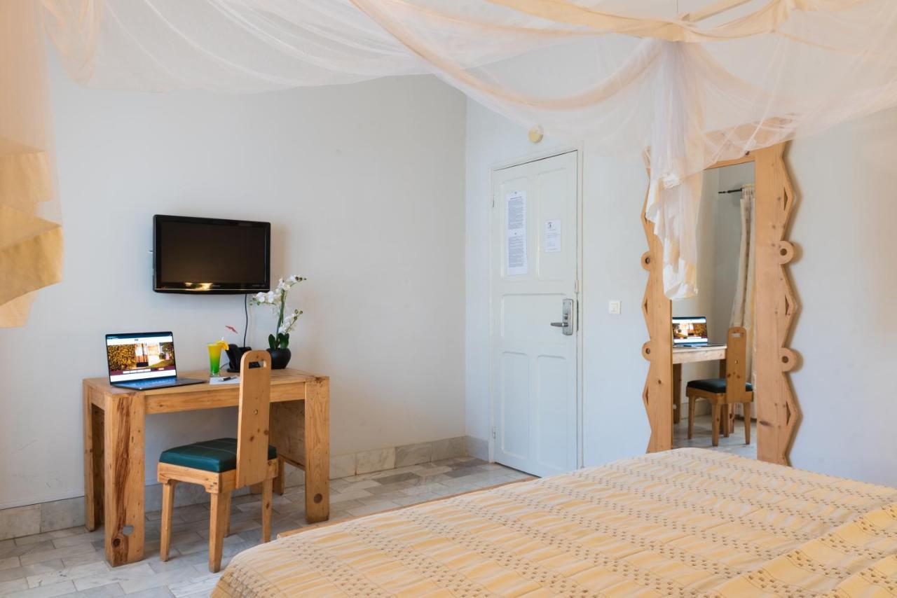 Le Lodge Des Almadies Dakar Exterior photo