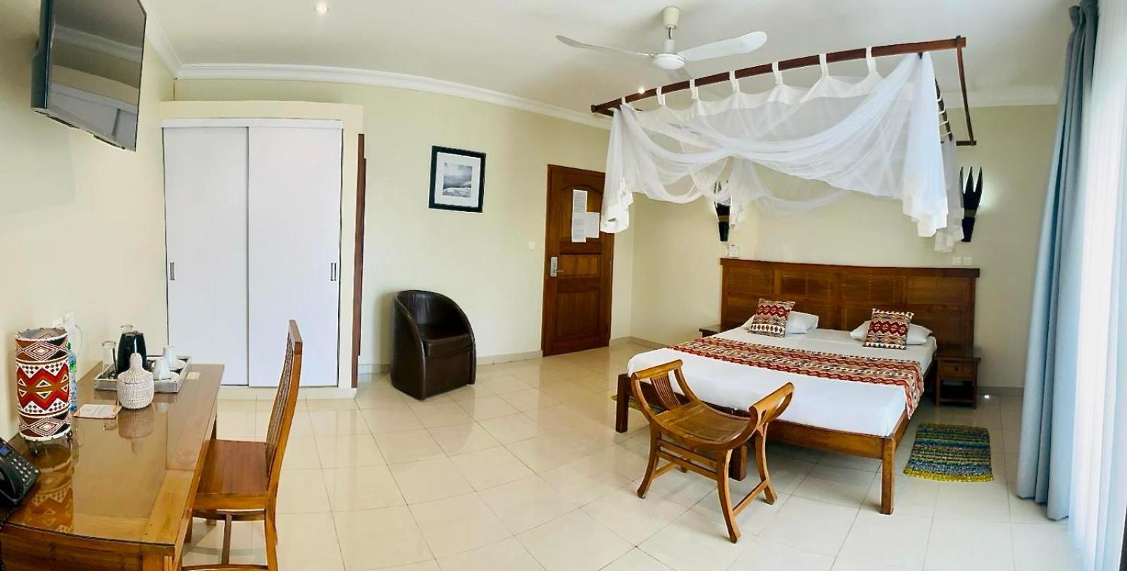 Le Lodge Des Almadies Dakar Exterior photo